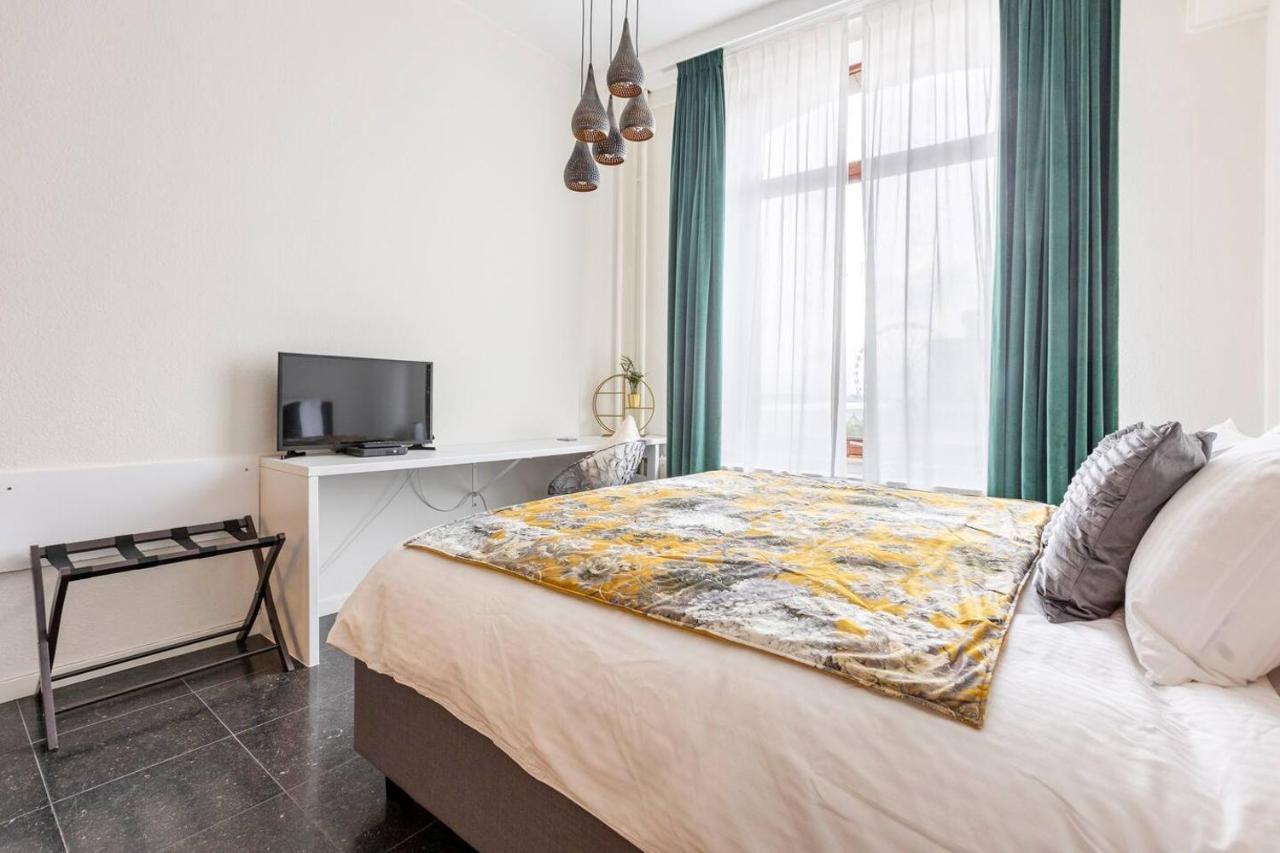 Riverview Studio In Historical Heart Of Amberes Exterior foto